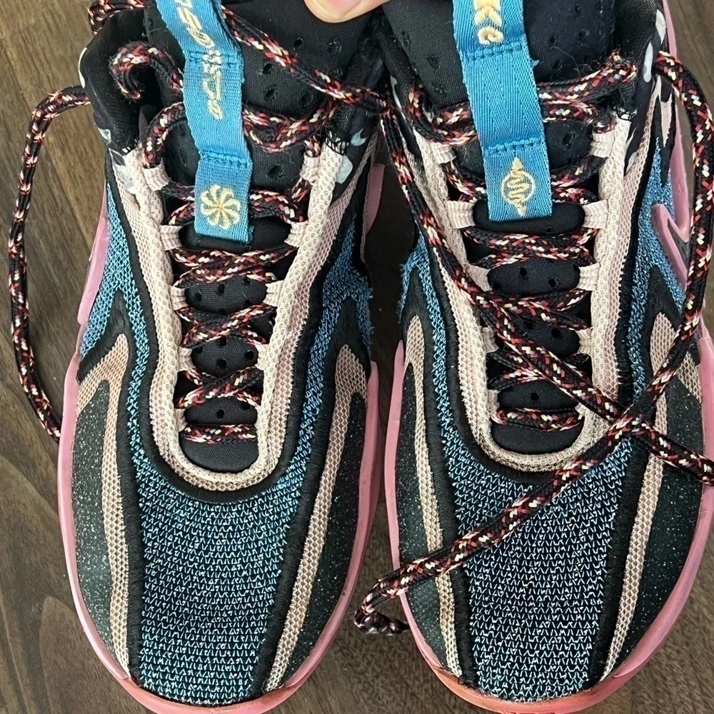 Nike pre owned